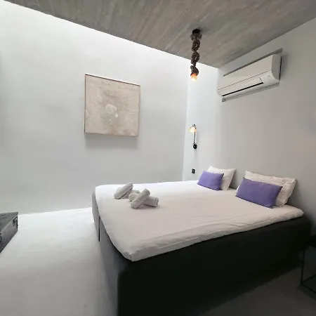 Διαμέρισμα Stunning And Spacious - 1br Penthouse