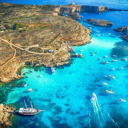 Stunning And Spacious - 1br Penthouse * Βαλέτα