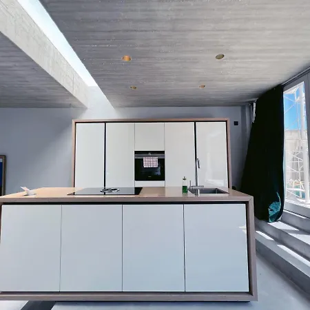 Stunning And Spacious - 1br Penthouse Apartment Valletta