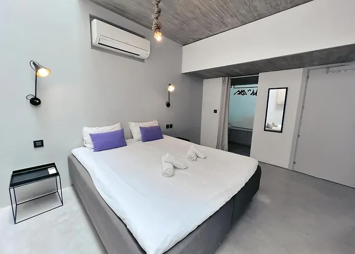 Stunning And Spacious - 1br Penthouse * La Valeta