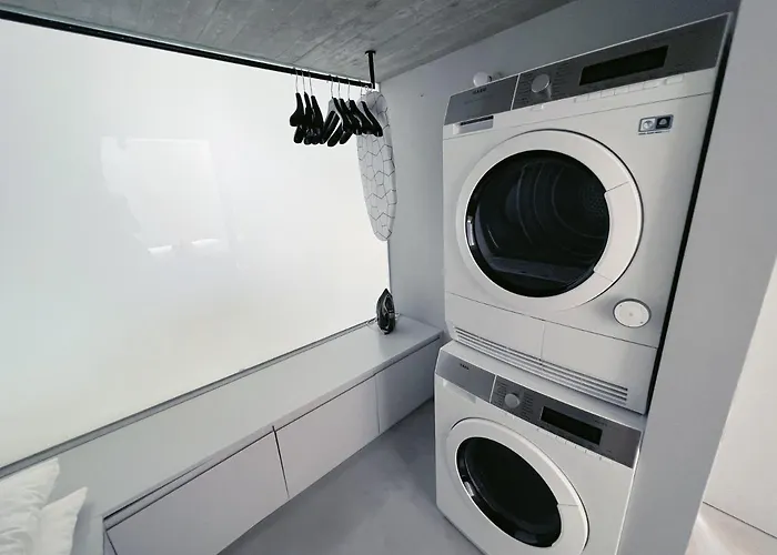 Stunning And Spacious - 1br Penthouse Apartamento