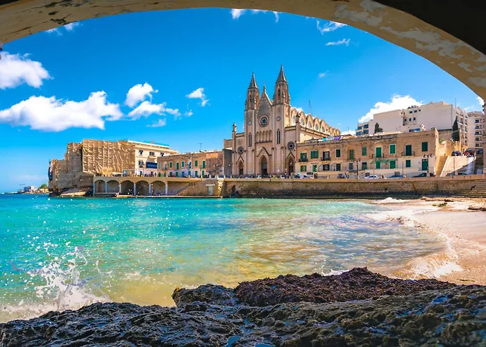 Stunning And Spacious - 1br Penthouse *